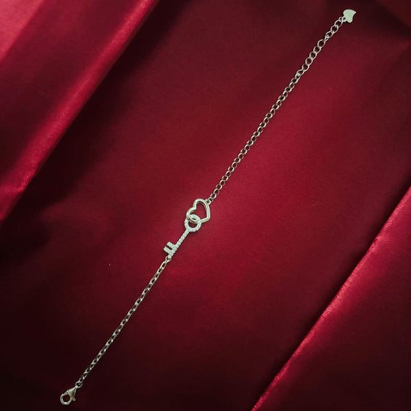 Silver Heart & Key Zirconia Bracelet โ Unlock Love