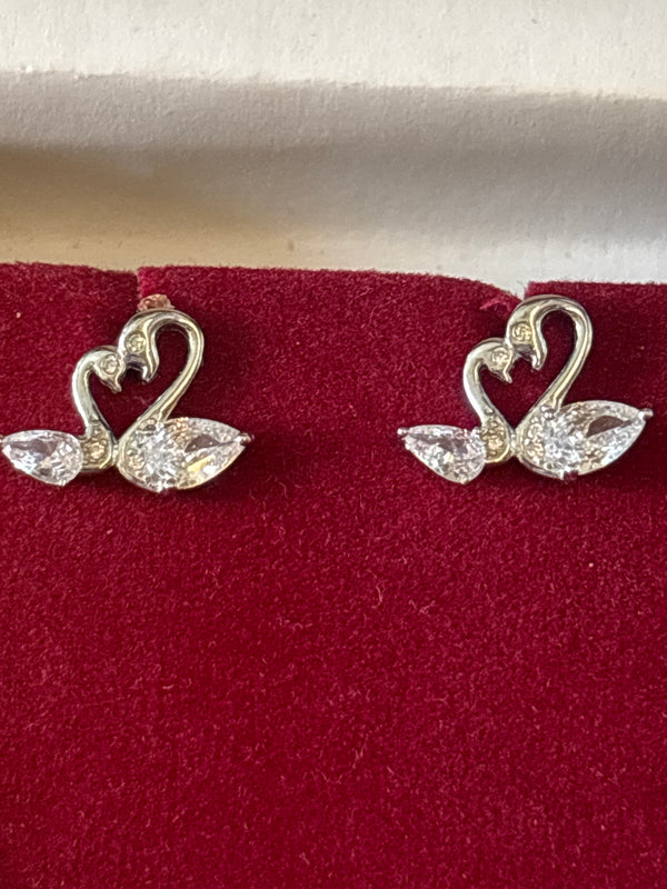 Twin Swan Zirconia Stud