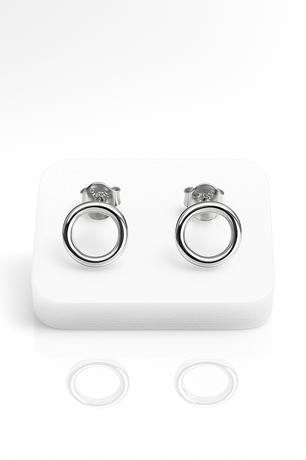 Minimalist Circle Stud