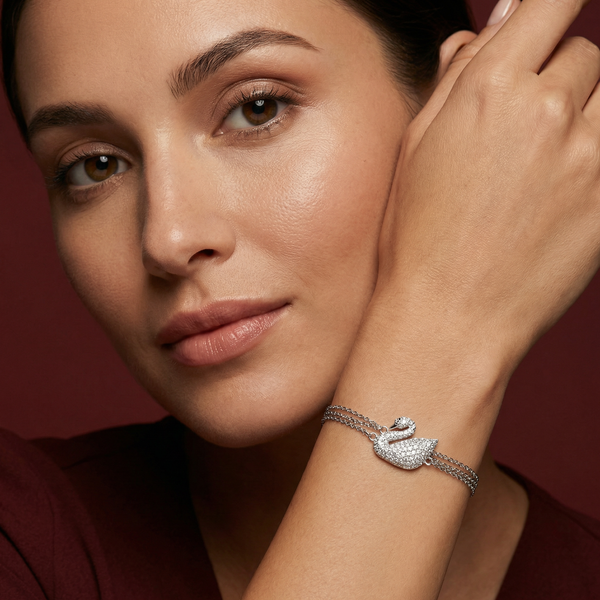 Silver Swan Bracelet with Sparkling Zirconia